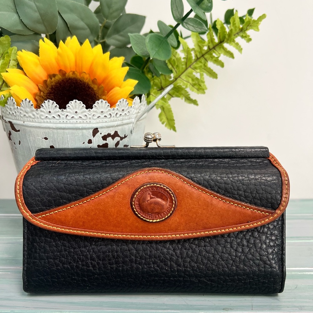 Vintage Dooney and Bourke Leather Black and Brown Wallet